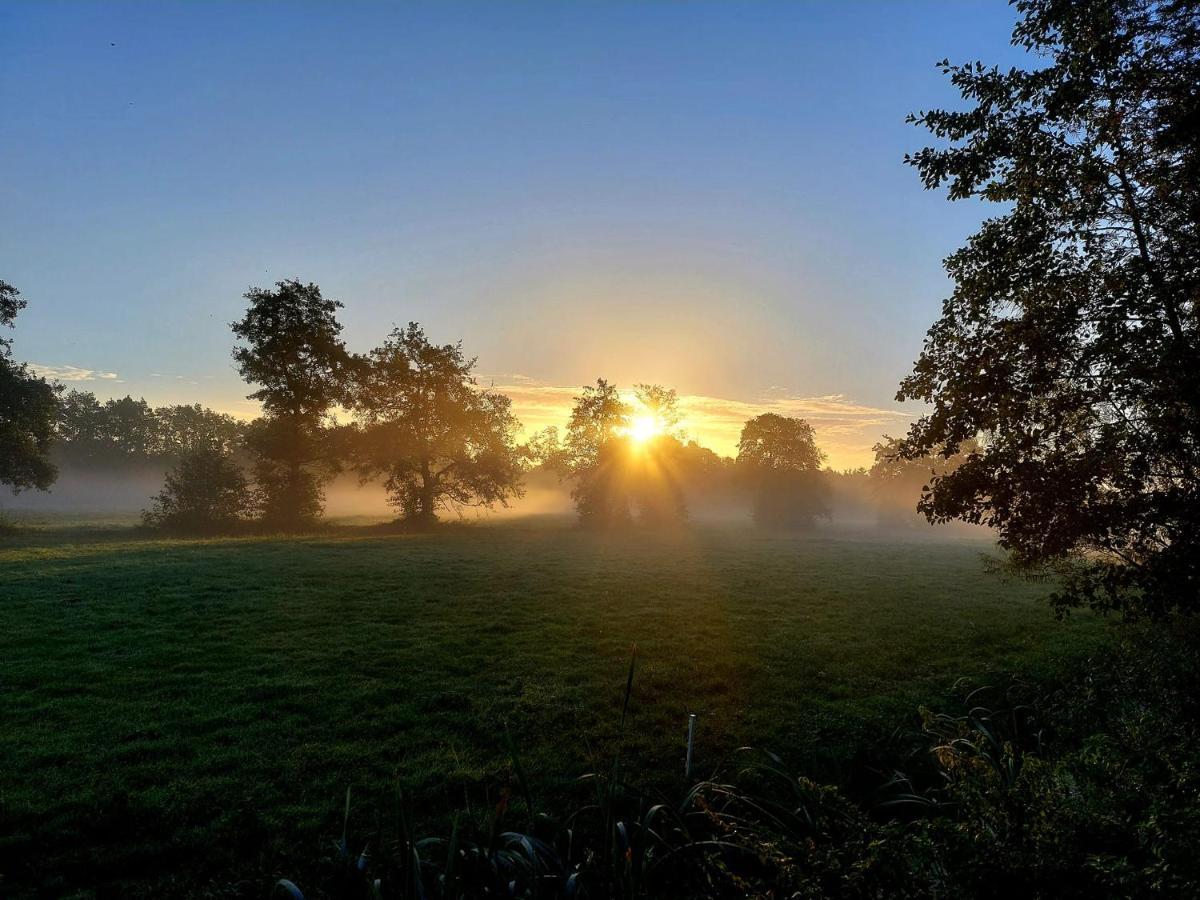 Pipowagens Bij Pannenkoekenrestaurant & Camping De Koppenjan 'Een Uniek Verblijf Met Kinderspeelboerderij' Jubbega-Schurega Extérieur photo